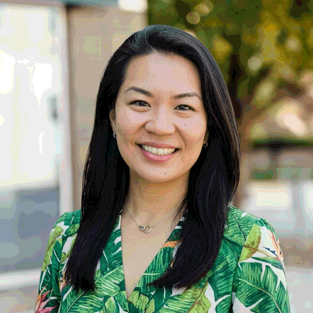 Lucy Lee's headshot