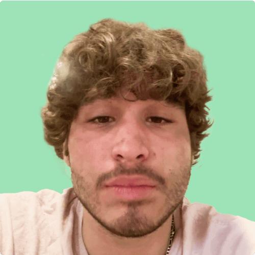 Alex Palma's headshot